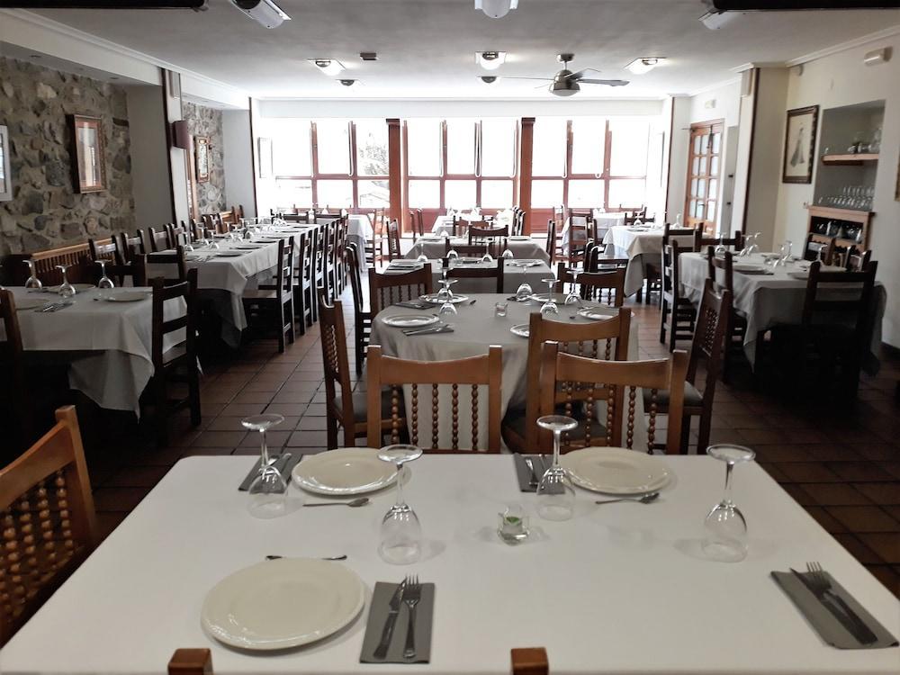 Hostal Nevandi Espinama Exteriér fotografie