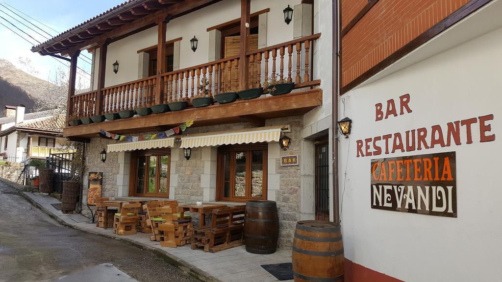 Hostal Nevandi Espinama Exteriér fotografie