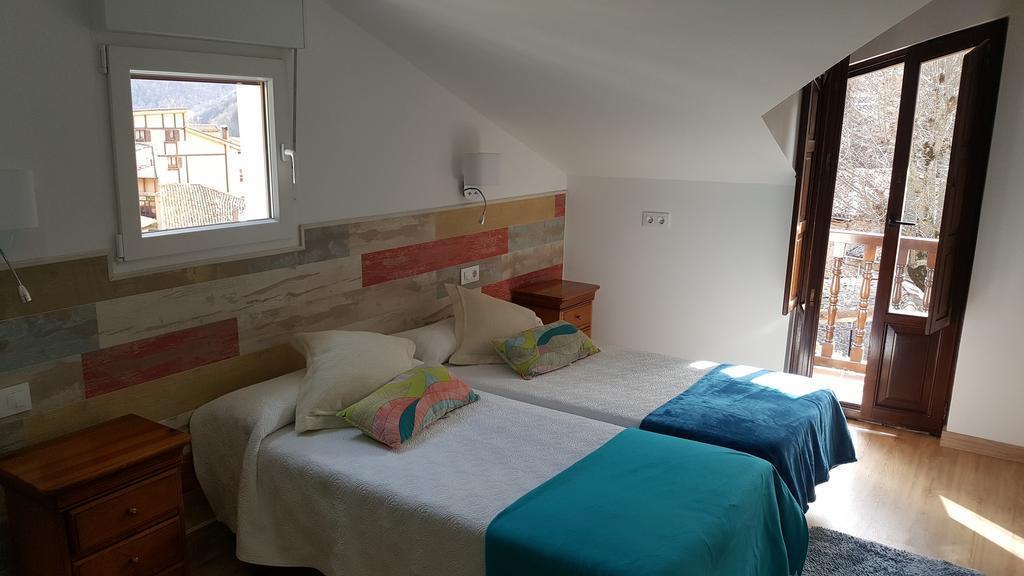 Hostal Nevandi Espinama Exteriér fotografie